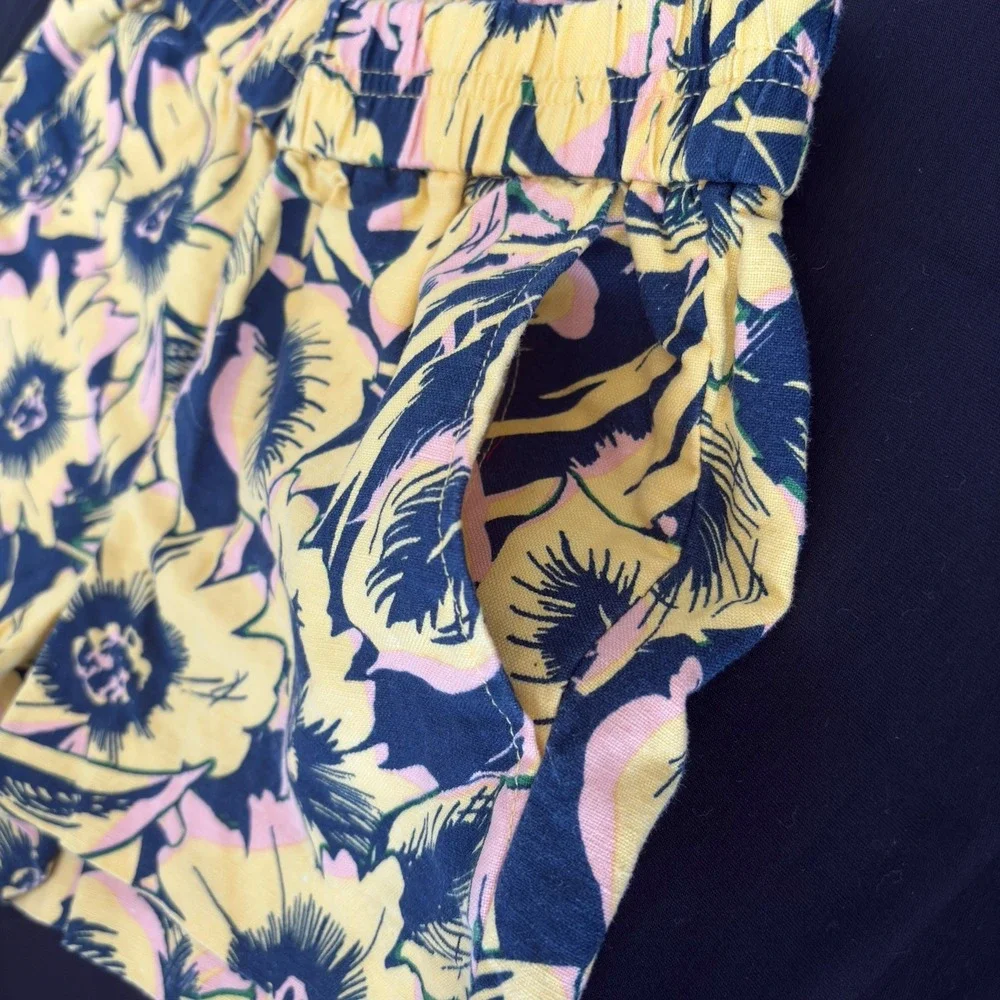 J Crew‎ Shorts Women's 00 Yellow Linen Blend Floral Beach Tropical